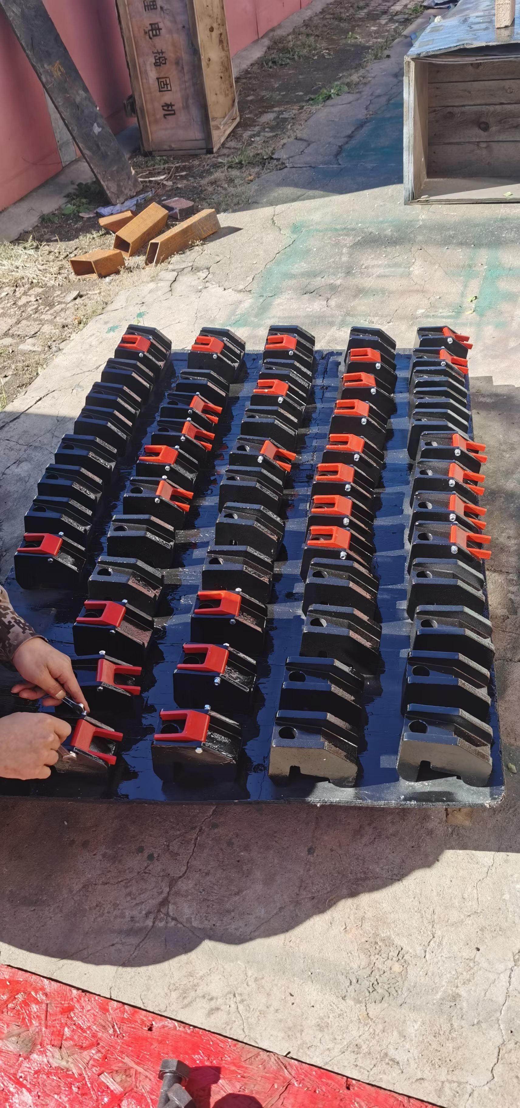 无损夹具生产现场