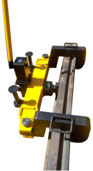 CGZ-800槽型轨直轨器