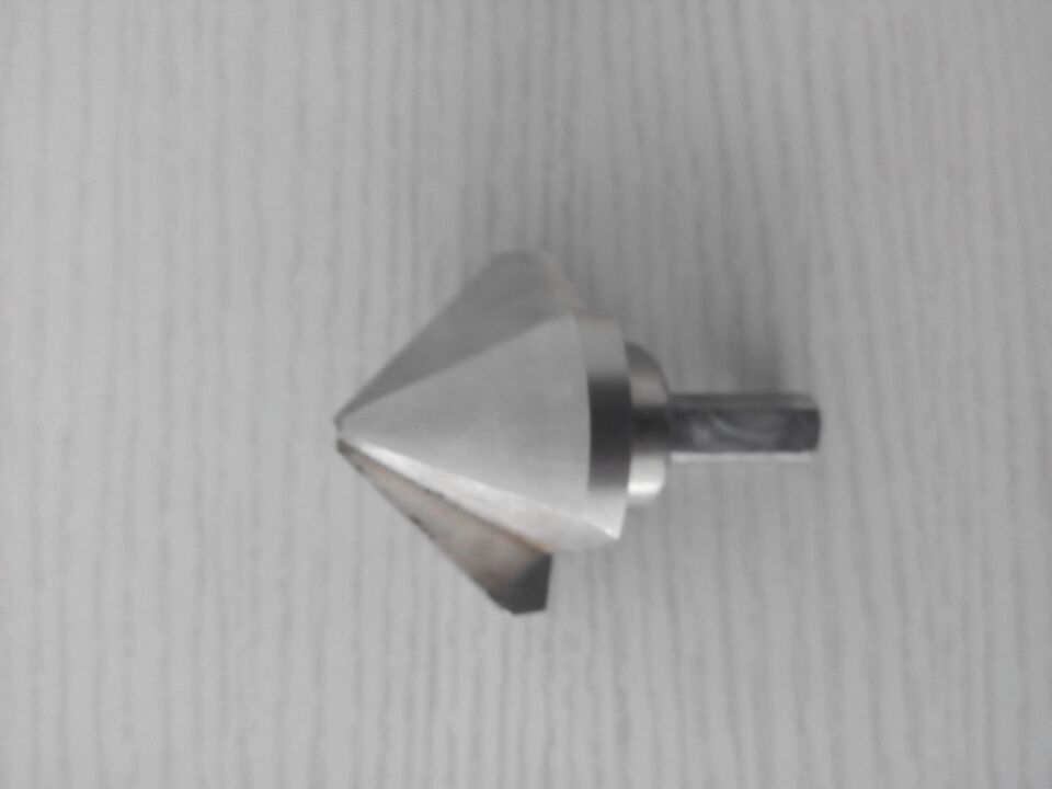 电动倒棱器钻头