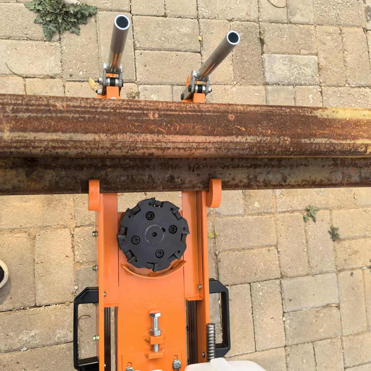 SJGX-IV型内燃钢轨轨底铣削机